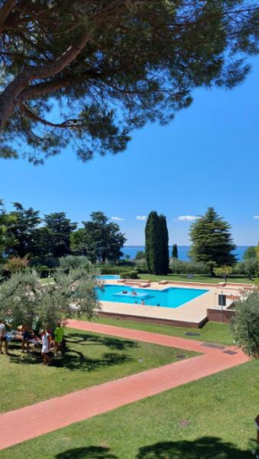 APARTMENTS BLUE VIEW - Regarda Travel Bardolino